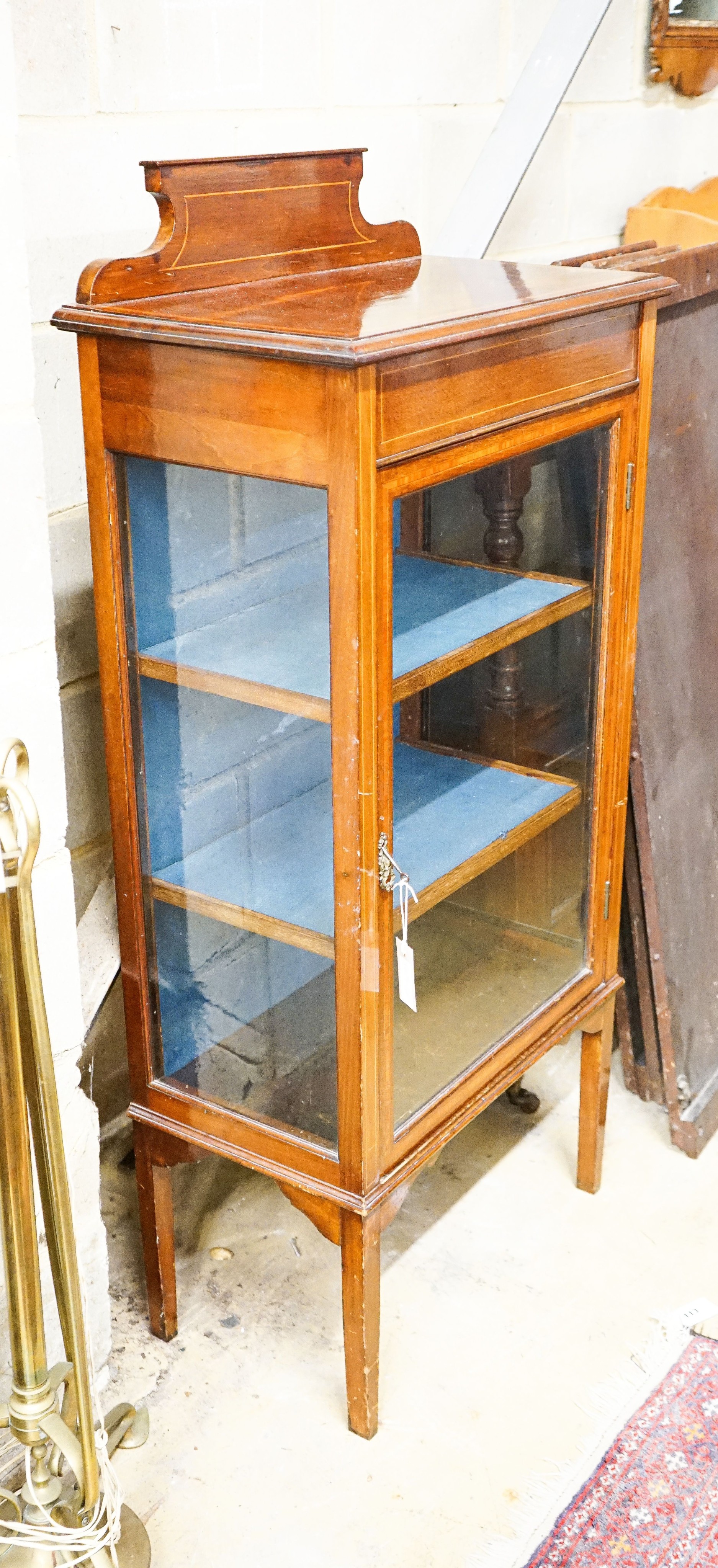 An Edwardian satinwood banded mahogany display cabinet, width 62cm, depth 35cm, height 135cm